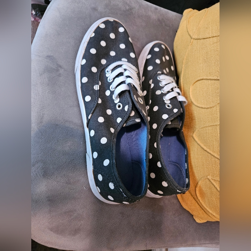 Prince & Fox Polkadot Shoes Size 10
